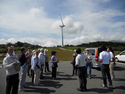 熱川温泉海水浴場の清掃とエコリゾートタウン東伊豆の風車見学
