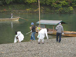 京都　嵐山清掃活動と歌碑巡り
