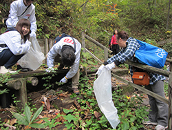 北海道感動の瞬間100選「白老・鮭の遡上」観賞と環境保全活動