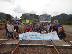 「秋田内陸縦貫鉄道の車両清掃」とマタギの湯「打当温泉」