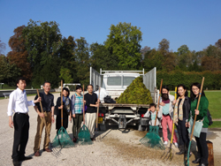 パリ　シャンティイ城でのクリーンアップ活動