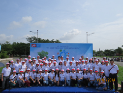 ホーチミン市中心部での植樹と清掃活動