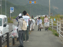 室戸阿南海岸国定公園制定５０周年記念海岸清掃と海陽町を体感！