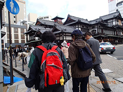 お遍路開創1200年・道後温泉本館建設120年記念清掃活動